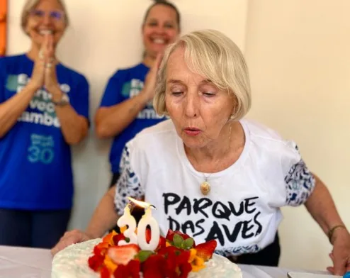 Anna Croukamp hoje, ainda participando do Parque das Aves Foz do Iguaçu
