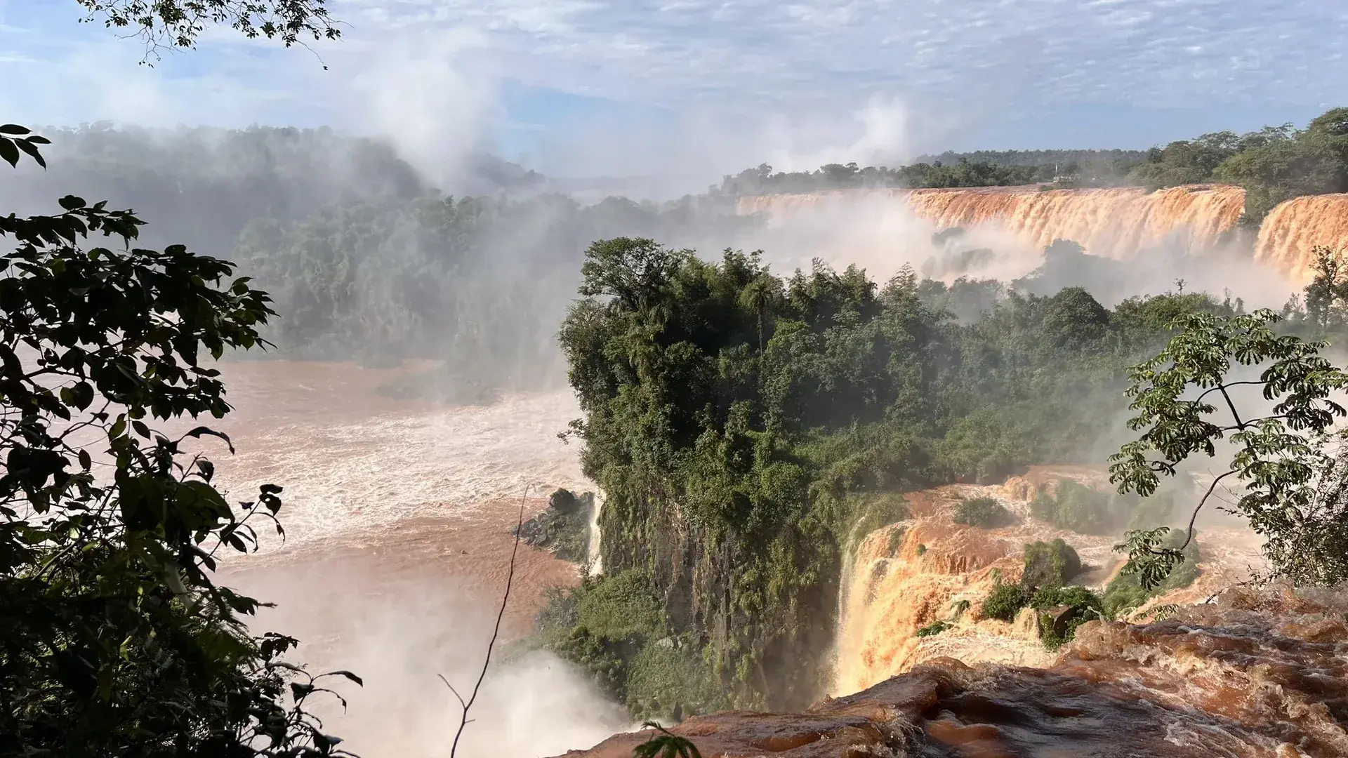 Cataratas Argentinas vista da Garganta do Diabo passarela imersiva