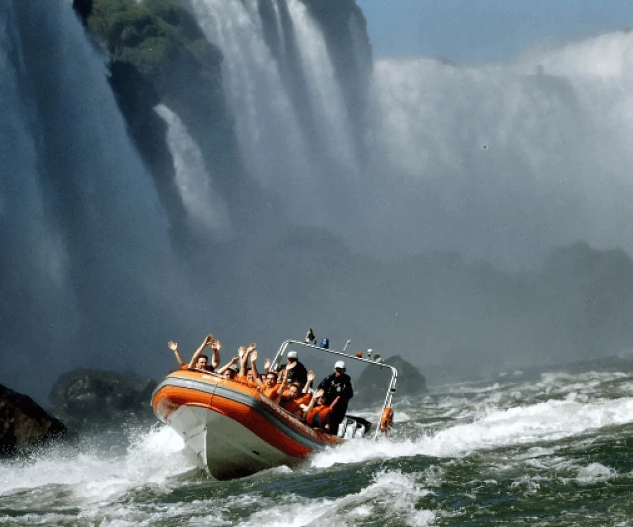 Macuco Safari aproximação ao Salto Três Mosqueteiros