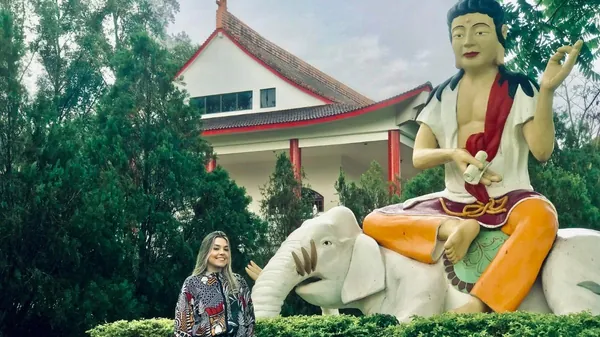 Templo Budista — parada do roteiro City Tour Especial em Foz do Iguaçu
