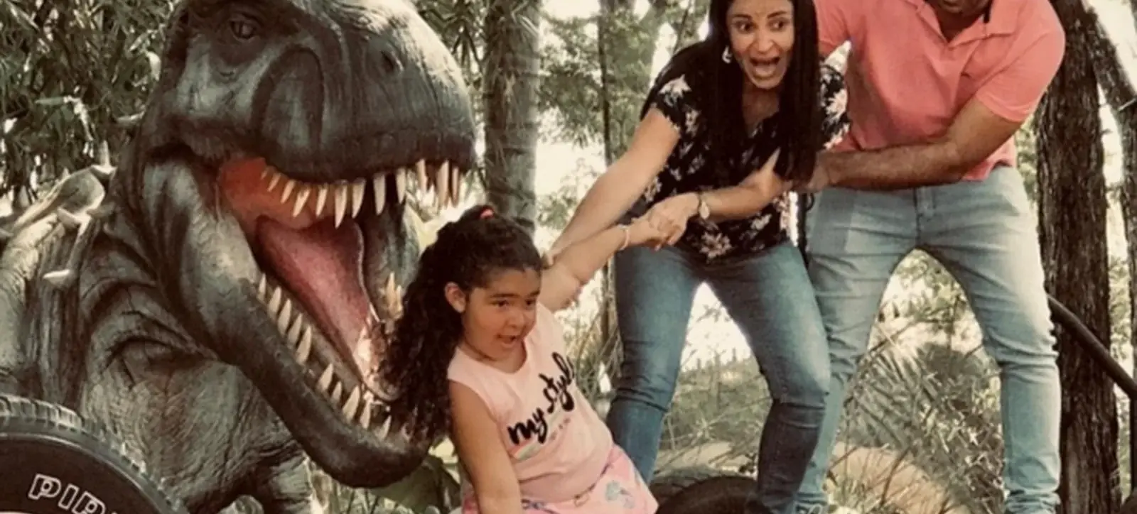 Vale dos Dinossauros no Complexo Dreamland Foz do Iguaçu · atração do Roteiro Kids